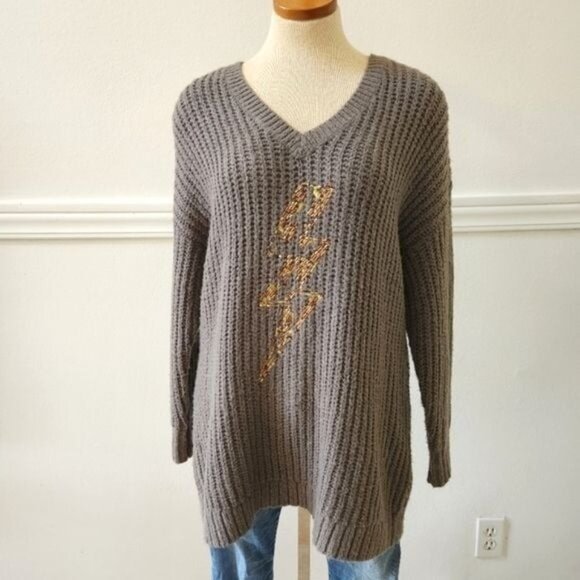 Torrid Gray Chunky Pullover Tunic Sweater Gold Beaded Lightning Bolt size 1 X - Picture 6 of 13